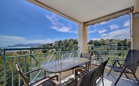 Immogroom - 2 Rooms - Renovated - Pool - Parking - Air Conditioning -